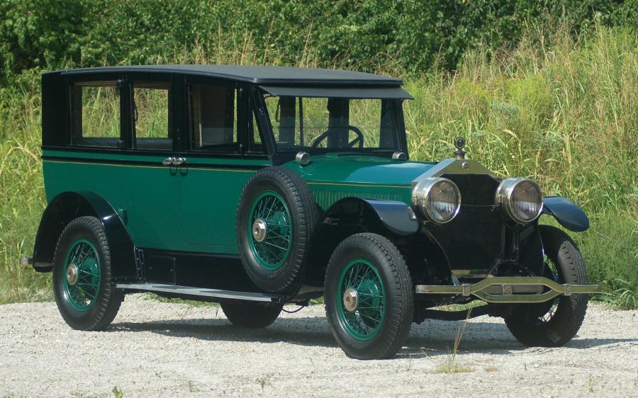 McFarlan Twin-Valve Six Suburban Sedan '1924